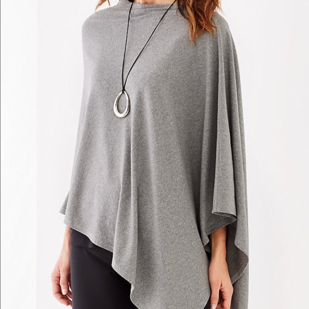 I Jill Asymmetrical Black Poncho One Size